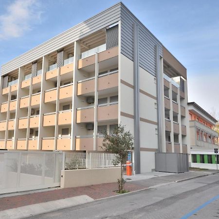 Modern Two-Room Apartment Condominio Nautilus Bibione Esterno foto